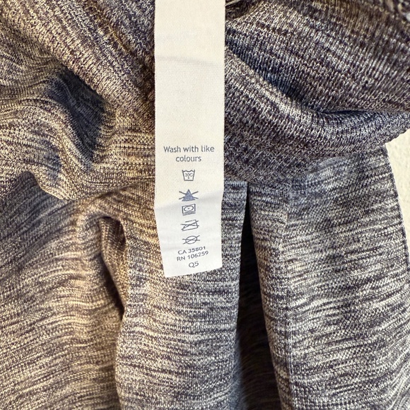 Lululemon Ombre Grey 7/8  Leggings Size 4 - Picture 11 of 14